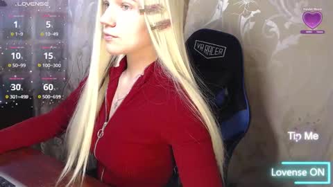 Caroline Fox online show from March 2026 11:39:02 AM