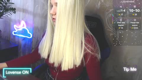 Caroline Fox online show from April 2026 06:54:01 AM