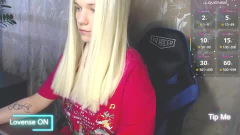 Caroline Fox online show from April 2026 10:22:02 AM