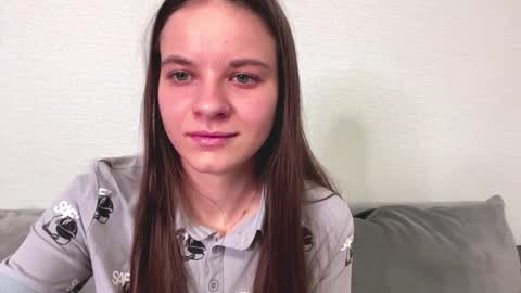 Lia online show from March 2026 04:12:01 PM