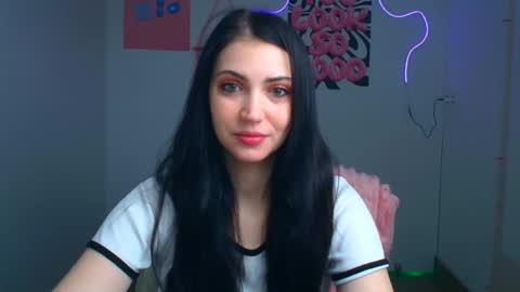 Snapshot of karyna_joy chatting on January 2026 06:40:01 AM Karyna online show from January 2026 06:40:01 AM