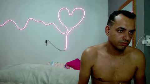 Snapshot of kasaltaradinho chatting on December 2024 08:58:02 PM Tamires e Maicon online show from December 2024 08:58:02 PM