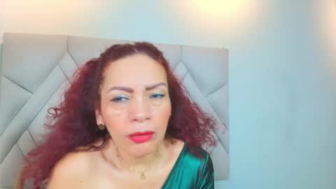 kasandra gomez online show from January 2026 12:18:01 PM