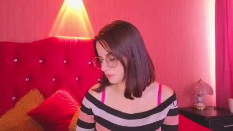 kassandra james online show from November 2025 01:10:01 PM