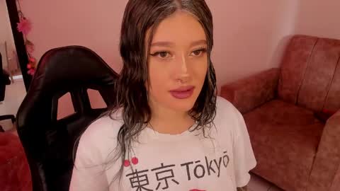 Alicia online show from April 2026 05:47:01 PM