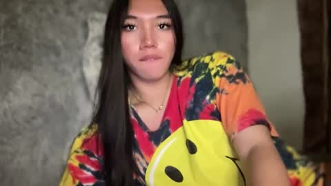 Snapshot of kat_hollandx chatting on January 2025 03:36:02 PM Majesty online show from January 2025 03:36:02 PM