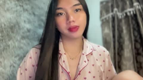 Snapshot of kat_hollandx chatting on January 2025 02:56:02 PM Majesty online show from January 2025 02:56:02 PM