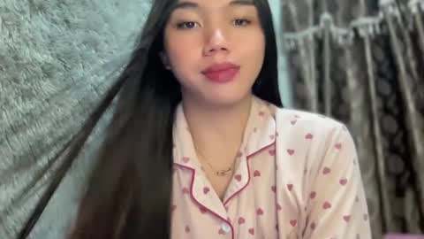 Snapshot of kat_hollandx chatting on January 2025 10:01:01 AM Majesty online show from January 2025 10:01:01 AM