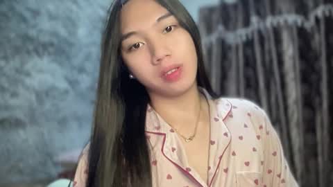 Snapshot of kat_hollandx chatting on February 2025 01:43:02 PM Majesty online show from February 2025 01:43:02 PM