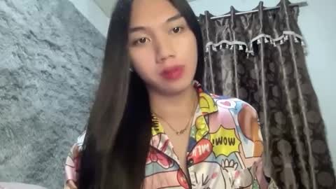 Snapshot of kat_hollandx chatting on February 2025 12:39:02 PM Majesty online show from February 2025 12:39:02 PM