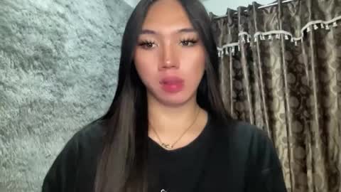 Snapshot of kat_hollandx chatting on February 2025 12:48:01 PM Majesty online show from February 2025 12:48:01 PM