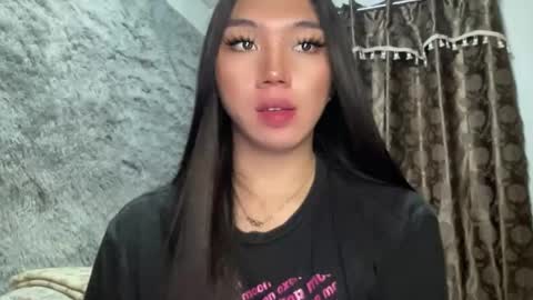 Snapshot of kat_hollandx chatting on February 2025 05:25:02 PM Majesty online show from February 2025 05:25:02 PM