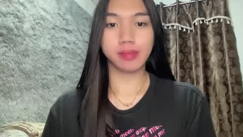 Snapshot of kat_hollandx chatting on March 2025 03:48:01 PM Majesty online show from March 2025 03:48:01 PM