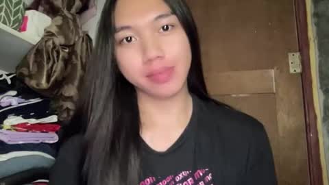 Snapshot of kat_hollandx chatting on March 2025 08:27:01 PM Majesty online show from March 2025 08:27:01 PM