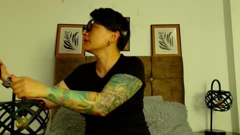 kat paradisse online show from May 2026 12:00:01 PM