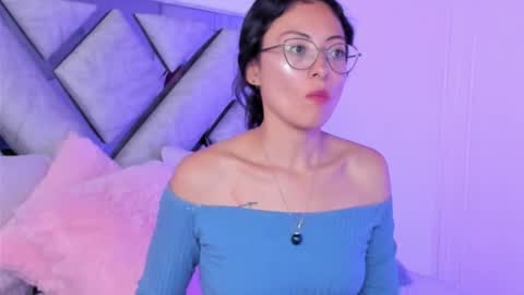 Snapshot of kat_santana chatting on April 2026 01:47:02 PM Kat Santana online show from April 2026 01:47:02 PM