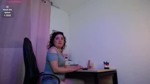 Snapshot of katalina_miles chatting on February 2025 04:25:02 AM Katalina Miles online show from February 2025 04:25:02 AM