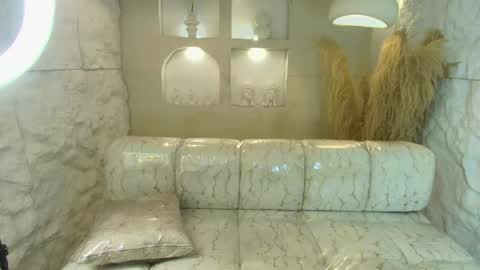 Katalina  online show from May 2026 08:35:02 PM