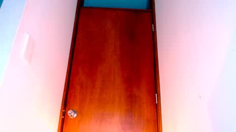 katalinaferreirax online show from December 2024 11:18:02 PM