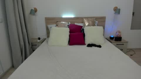 kate_redgar online show from May 2026 02:24:02 PM