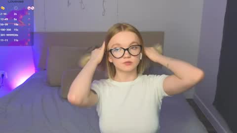 katebunnys online show from April 2026 12:29:02 PM