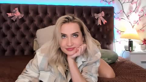 KateOwyns online show from March 2026 05:09:02 PM