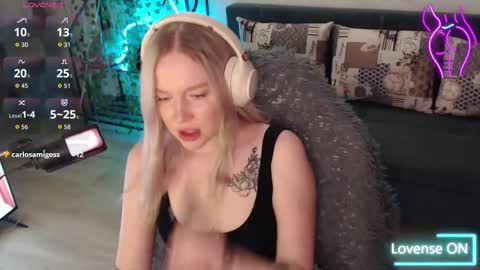 Snapshot of katerinaxvold chatting on September 2025 06:46:02 PM Lisa online show from September 2025 06:46:02 PM