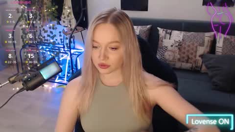 Snapshot of katerinaxvold chatting on October 2025 08:20:02 PM Lisa online show from October 2025 08:20:02 PM