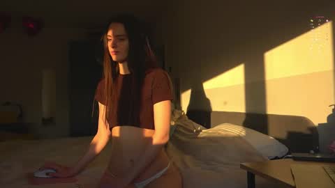 katesee online show from February 2026 02:02:01 PM