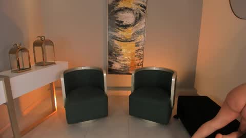 K A T E  online show from November 2025 04:40:01 PM