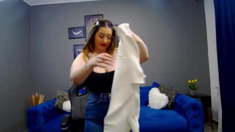 Snapshot of katewalker_ chatting on January 2025 12:28:01 AM Kate online show from January 2025 12:28:01 AM