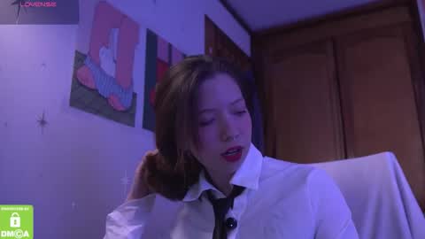 Katerine online show from December 2025 01:45:01 AM