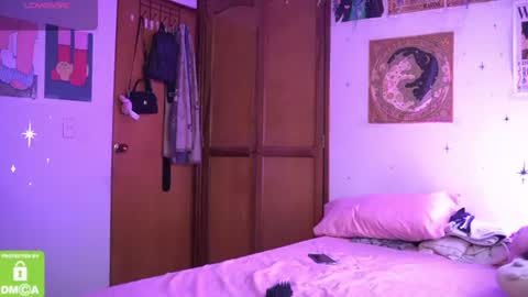 Katerine online show from July 2026 10:45:01 PM
