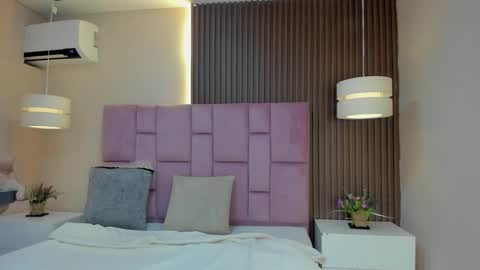 Snapshot of kathe_asian chatting on December 2025 11:30:02 AM online show from December 2025 11:30:02 AM