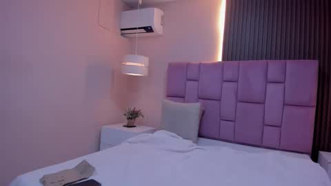 Snapshot of kathe_asian chatting on January 2026 11:58:02 AM online show from January 2026 11:58:02 AM