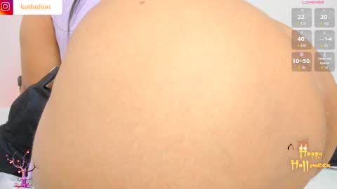 Snapshot of kathefoxx chatting on October 2025 01:50:02 AM Emma online show from October 2025 01:50:02 AM