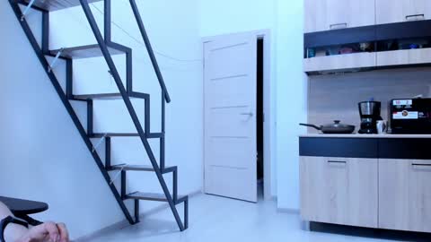 Katherine online show from December 2024 09:18:02 AM