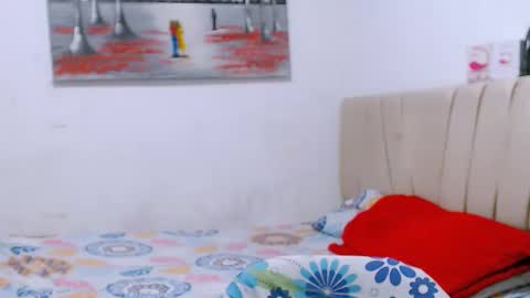 natalia online show from September 2025 02:55:01 PM