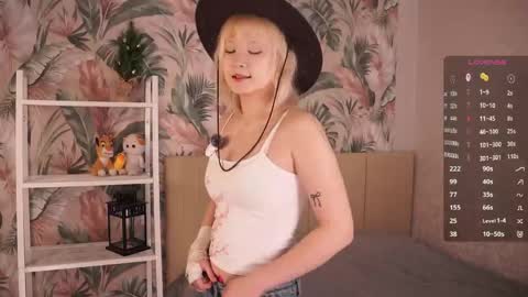 Bella online show from May 2026 07:11:01 PM