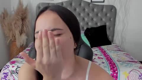 kathh_latorre online show from September 2025 01:36:01 PM