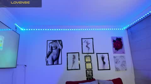 Snapshot of kathhoney1 chatting on February 2026 04:07:01 AM Kath online show from February 2026 04:07:01 AM