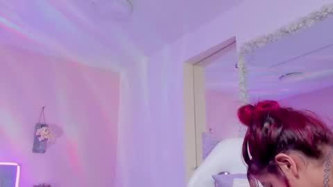 Kathia  online show from February 2025 09:43:02 AM