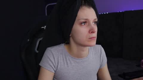 Snapshot of kathleen_frost chatting on December 2024 06:26:01 AM kathleen_frost online show from December 2024 06:26:01 AM