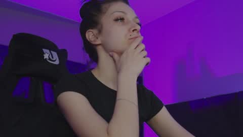 Snapshot of kathleen_frost chatting on February 2025 05:18:02 PM kathleen_frost online show from February 2025 05:18:02 PM