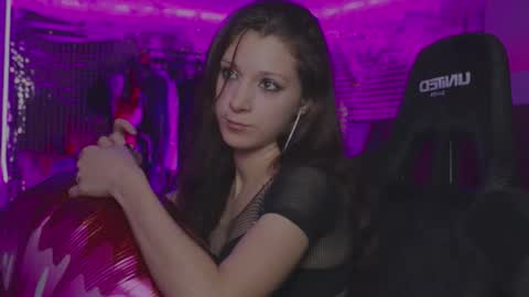 Snapshot of kathleen_frost chatting on November 2025 01:57:02 PM kathleen_frost online show from November 2025 01:57:02 PM