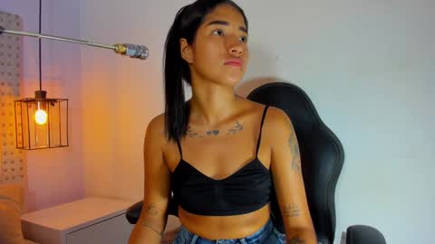 Snapshot of kathy_naughty1 chatting on December 2024 01:22:02 PM Khaty online show from December 2024 01:22:02 PM