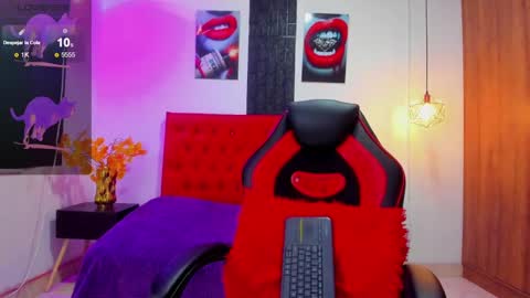 Snapshot of kathy_sc chatting on December 2024 12:08:01 AM Kate 3 - INSTAGRAM Kathy sc94 online show from December 2024 12:08:01 AM