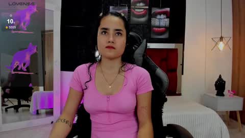 Snapshot of kathy_sc chatting on February 2025 06:51:01 PM Kate 3 - INSTAGRAM Kathy sc94 online show from February 2025 06:51:01 PM