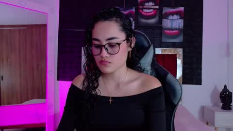 Snapshot of kathy_sc chatting on September 2025 07:13:01 PM Kate 3 - INSTAGRAM Kathy sc94 online show from September 2025 07:13:01 PM