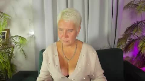 Kathy online show from September 2025 07:02:01 AM